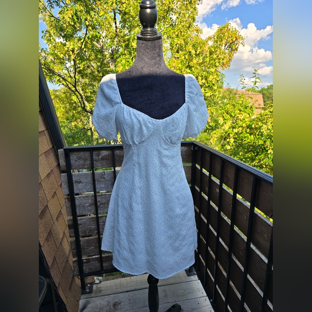 H&M White Puff Sleeve Floral Mini Dress - Picture 3 of 9
